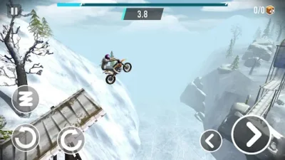 StuntBikeExtreme-TrailBikeLanding 